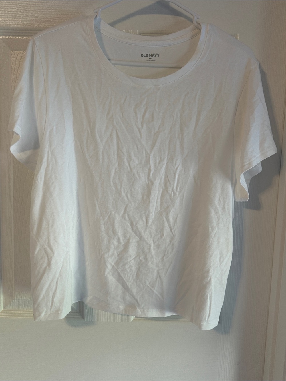 Old Navy White Short Sleeve Crewneck Tee